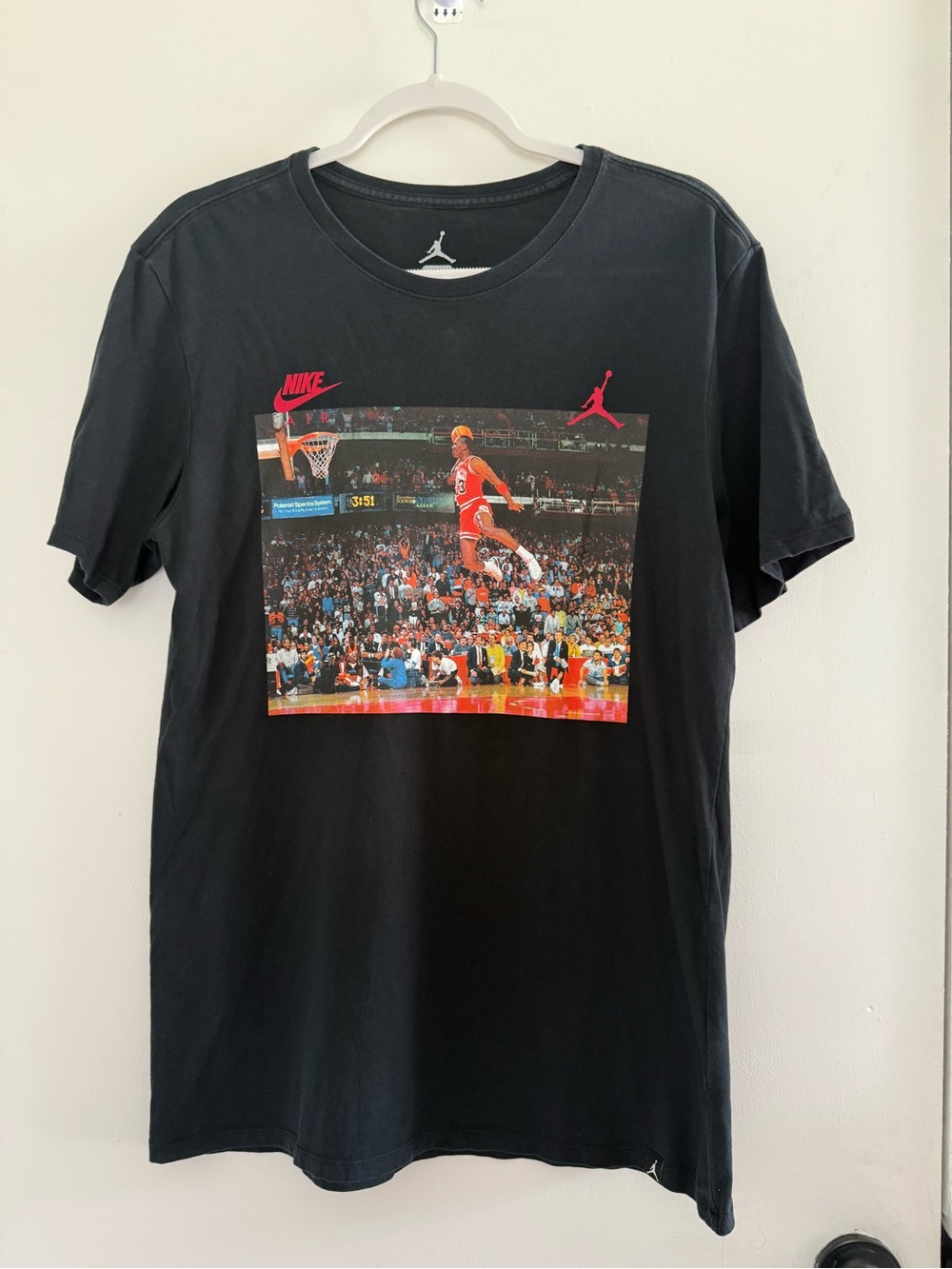 Jordan 1988 Dunk Contest Michael Jordan Graphic Tee Black M